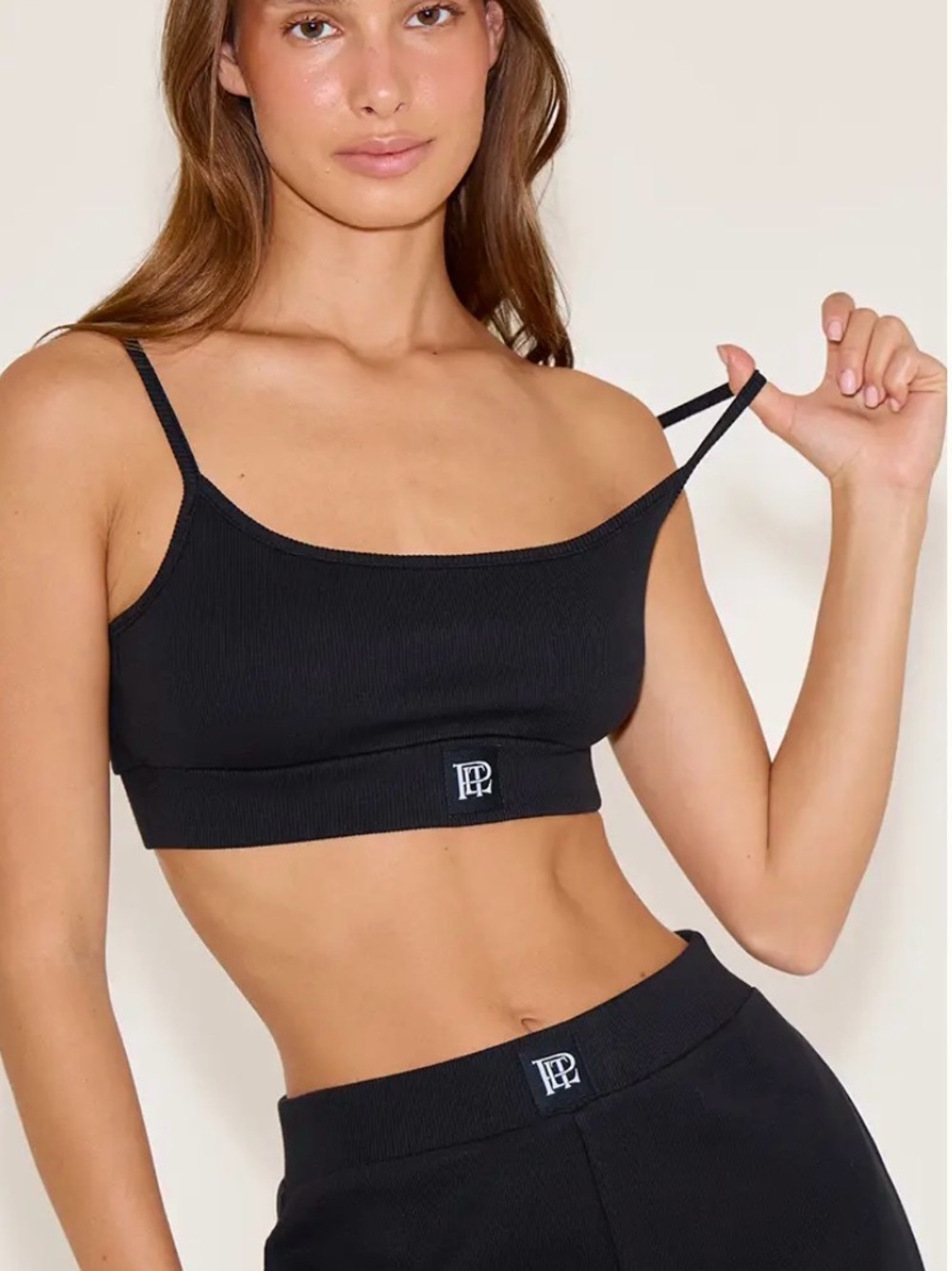PRETTYLITTLETHING BLACK SLEEP RIB TONAL ELASTIC BRALET